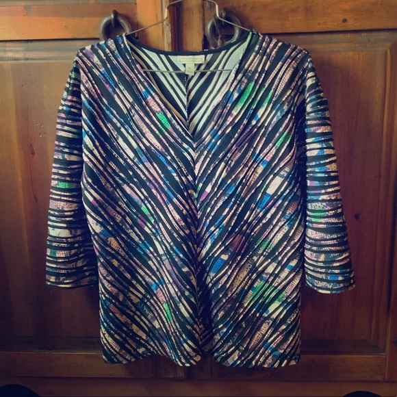 Dana Buchman Tops - 3/4 sleeve textured blouse (2/$15) Dana Buchman Tops - 3/4 sleeve textured blouse (2/$15)